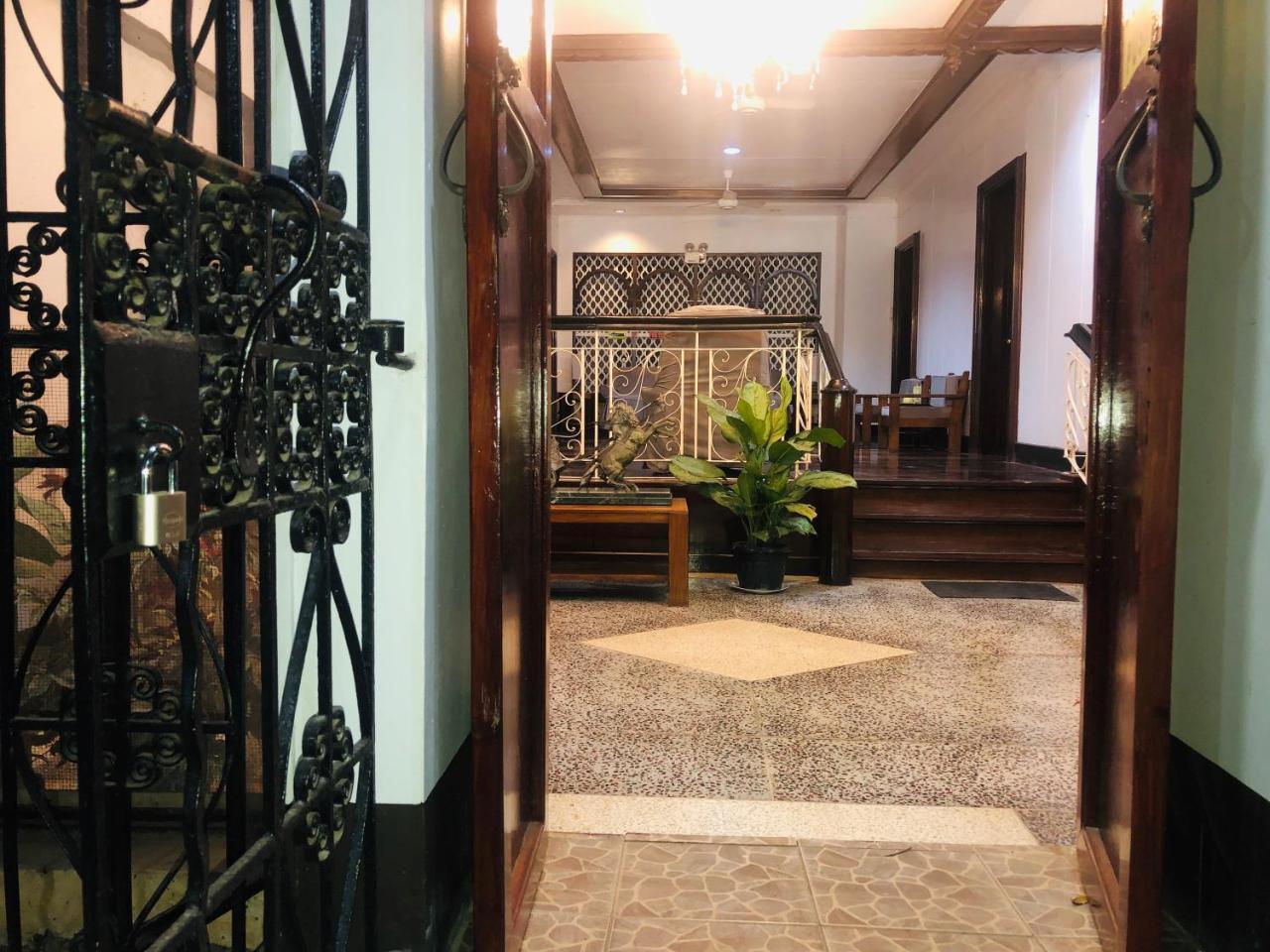 Matutina Pensionne Puerto Princesa Exterior photo