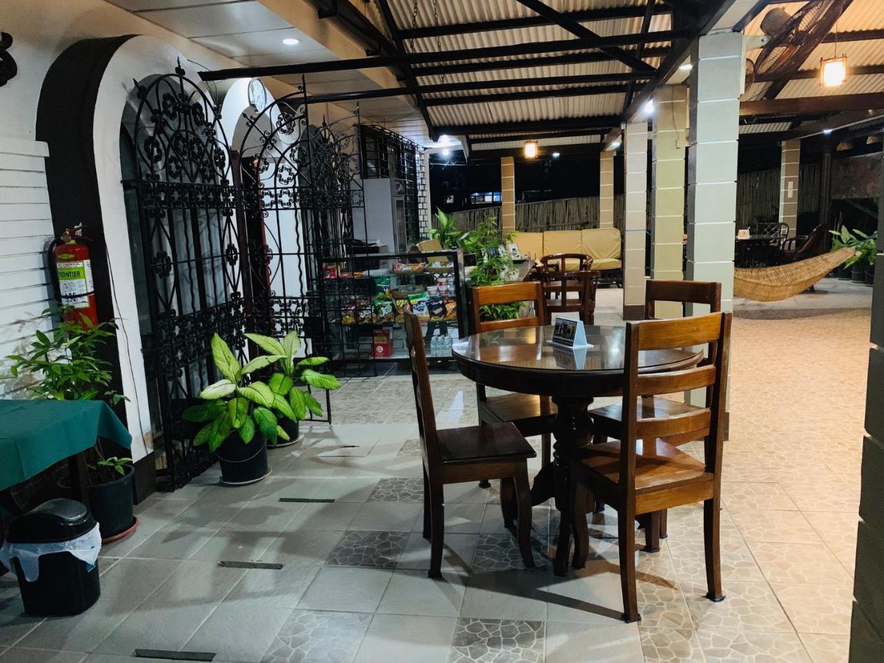 Matutina Pensionne Puerto Princesa Exterior photo