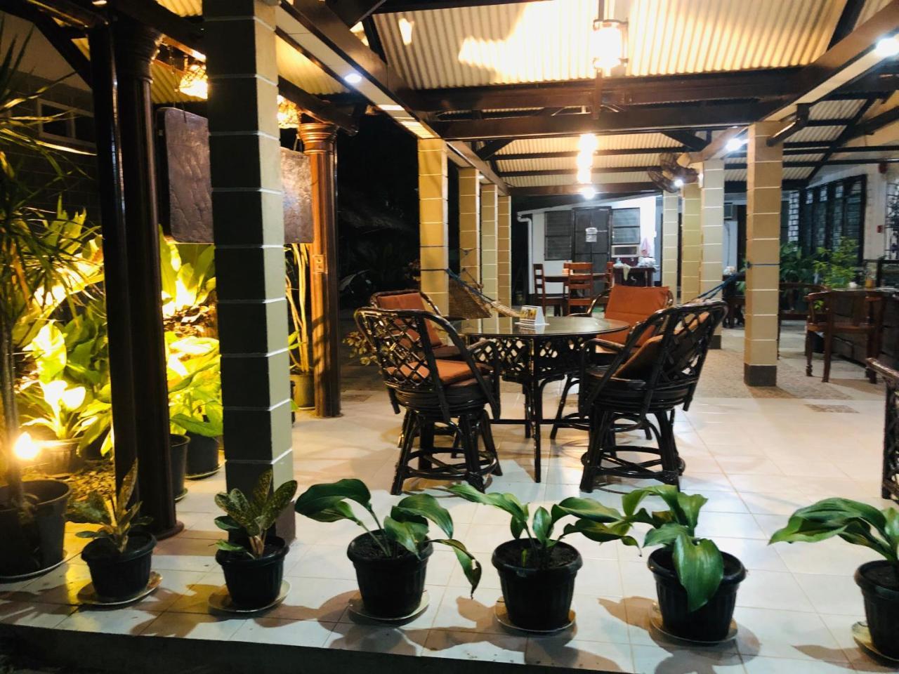 Matutina Pensionne Puerto Princesa Exterior photo